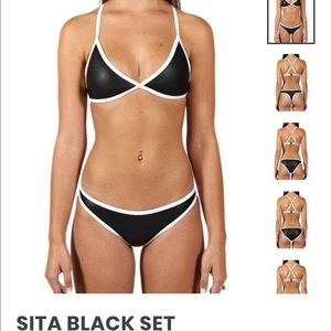 Hoaka Swimwear Sita Black Set Size XS/M